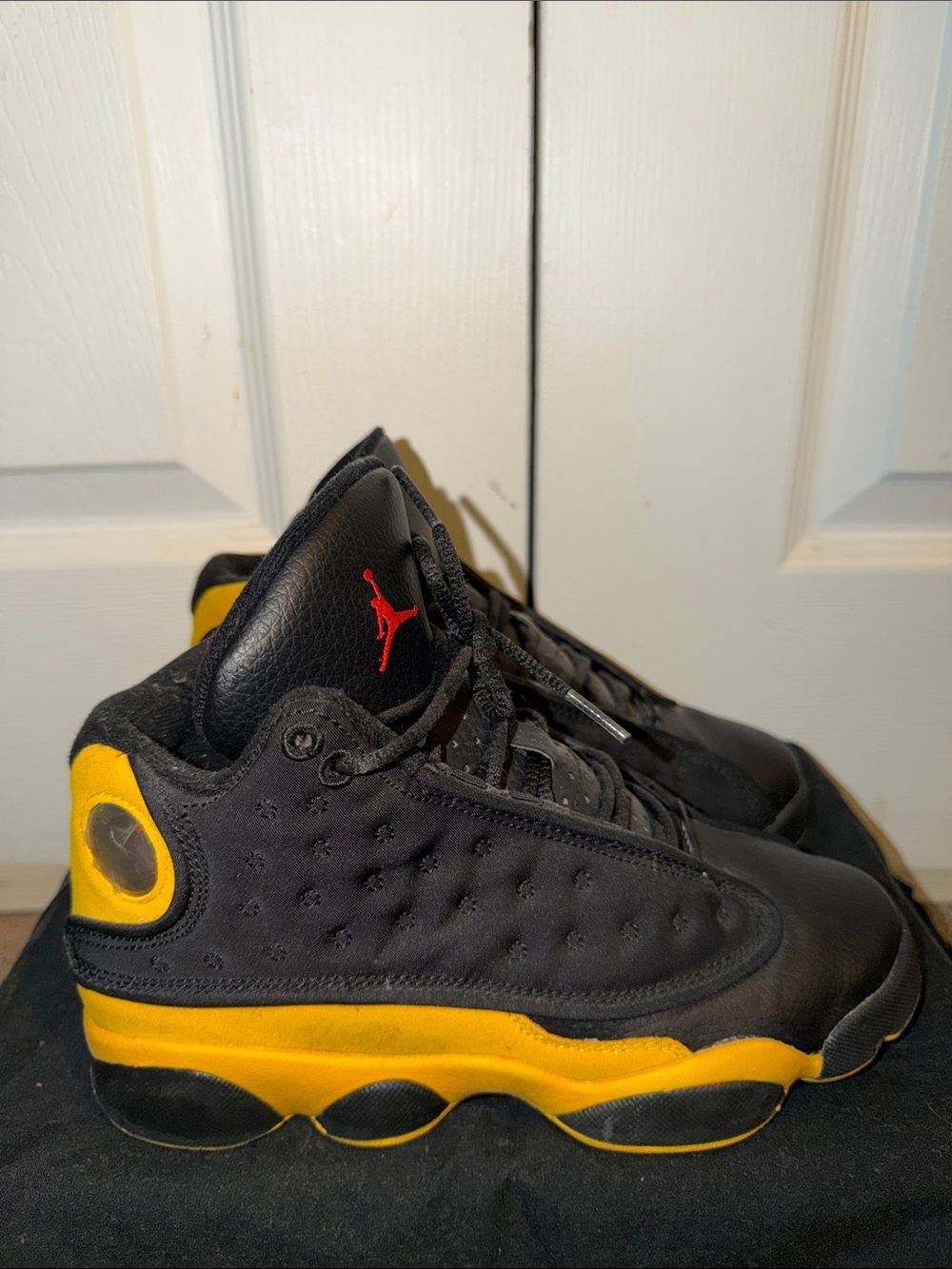 Jordan Kids Black and Yellow Retro-Style Basketball Sneakers